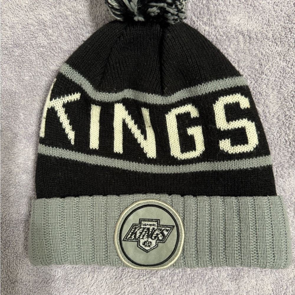 Los Angeles Kings Mitchell & Ness Pom Beanie